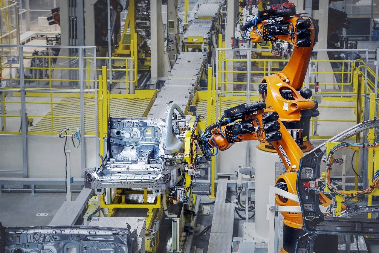 汽车工业的百年发展历程与工业工程设计服务的演进